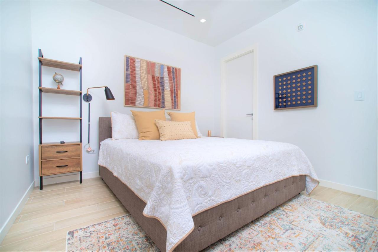 Cayman Luxury Rentals At One Canal Point George Town Dış mekan fotoğraf